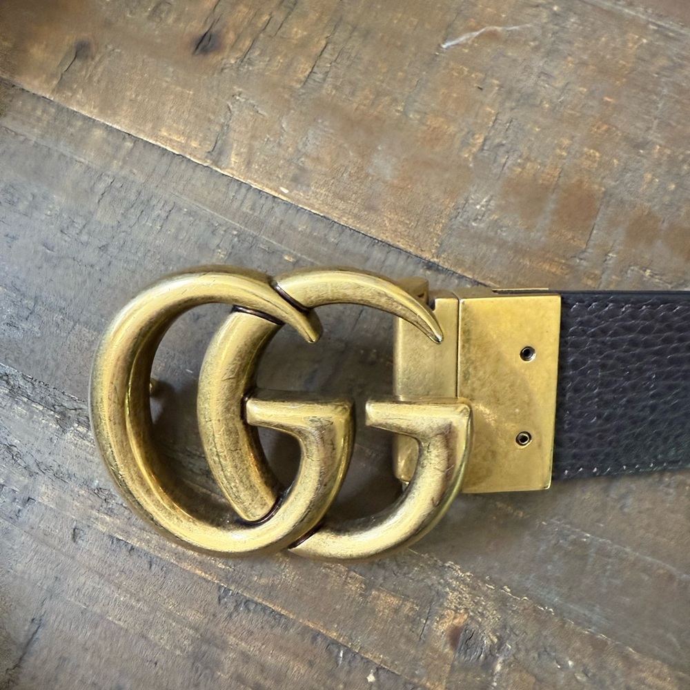 Gucci Black Leather Belt with Gold GG Buckle